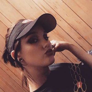 Meet your Posher, Macy